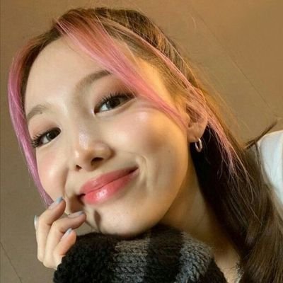 ktysana's profile picture. sanayeon's legal attorney • 🇵🇸 Free Palestine