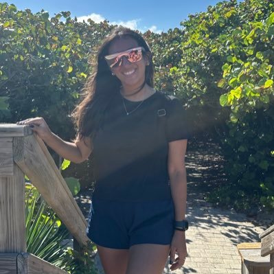 Beesisme's profile picture. The Paris of people