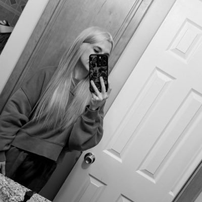 sultrymistress's profile picture. Let me be your dirty little secret 🤫