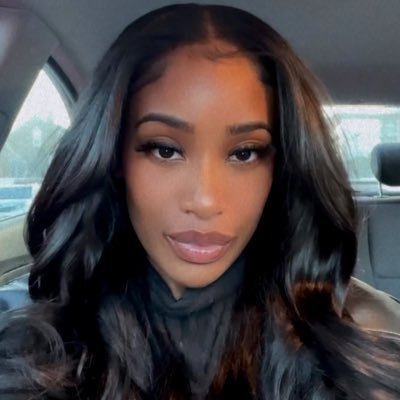 dashdeux's profile picture. IG: dashdeux | grad student