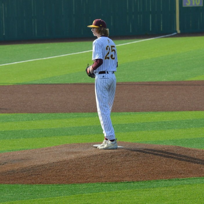 Bradyschex20's profile picture. 6’4 168lbs c/o 2026 RHP deer park high school Email: brady.schexnider@icloud.com phone: 713-204-3999