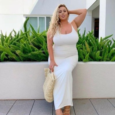 nancy22243's profile picture. I’m caring and honest lady I’m billionaires i come from a wealthy family I came here to help people in any situation
