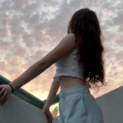 _gyam__'s profile picture. هاربة من غيمة .. إن ولت غيمتي الممطرة يومًا « فالدعاء وصيّة بيننا »