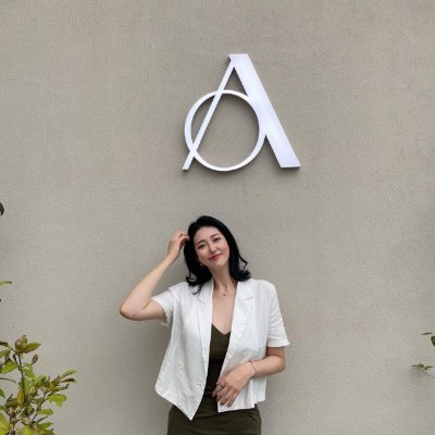 369_Whitney's profile picture. 