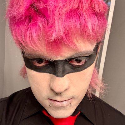MikeLink1's profile picture. faço vídeos e games ☝️🤓