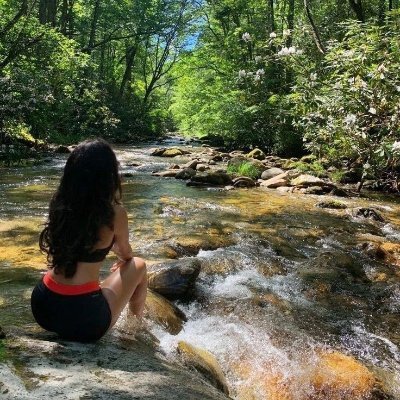 ConceptTattoo's profile picture. There is nothing that is not commented on, and no one who is not talked about.🇻🇳🇺🇸