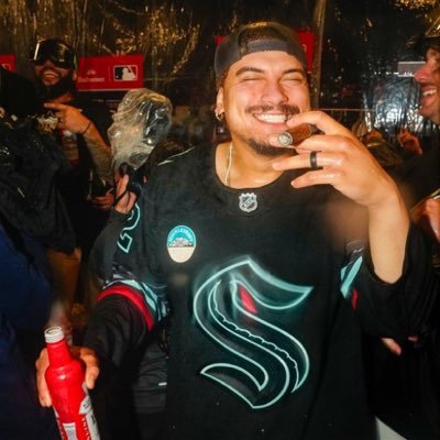Ivy_Mid2's profile picture. #SeizeTheMoment | #PorVida | #Seahawks | Priv: @Ras_vy