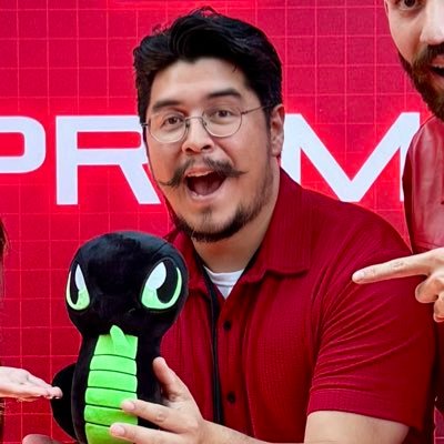 PapaSylron's profile picture. Influencer & Community @Razer NA/LATAM | Photographer & PT Bartender | Girl Papa | Tweets are my own