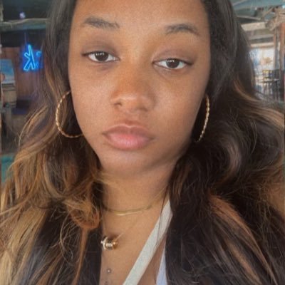 TheDezzyHolmes's profile picture. Houston’s Daughter