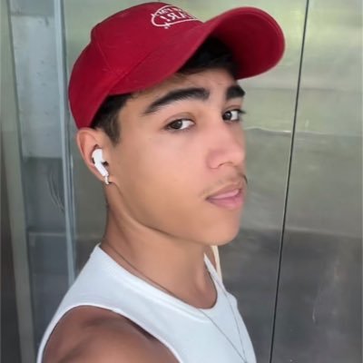 supxrvia's profile picture. the blueprint, not the copy.