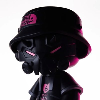 yaqianluo's profile picture. 