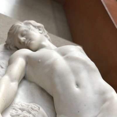 bvssinic's profile picture. out by 16, or dead on the scene, but together forever