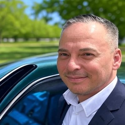 Sezer_Karasahin's profile picture. Donec Totum İmpleat Orbem