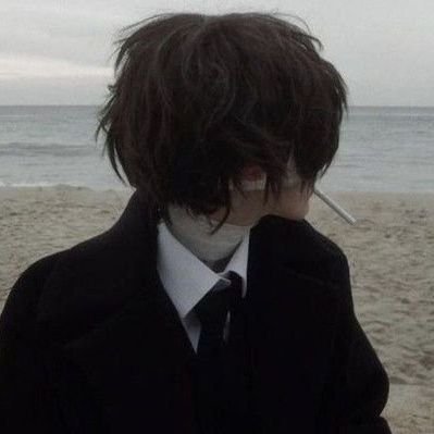 xerecralina's profile picture. she/her | lesbian 💖🧡💗 | solange priv's 🌸|  nerd only into music because academically dumber than a door| obslovtwt / bsdtwt & geektwt