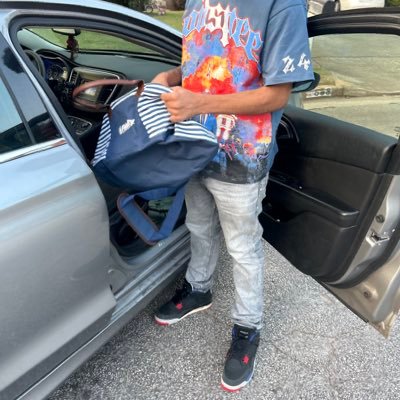 jbeenlitt's profile picture. Chec no tag