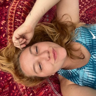 dersiess's profile picture. 🥸