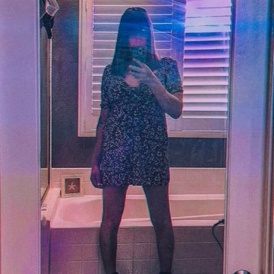NEONBitchi's profile picture. 🕹👾 || ネオンビッチ！|| 🅲🆁🅸🅽🅶🅴 🅰🅵 || 𝕃𝕚𝕧𝕖 ℙ𝕒𝕣𝕒𝕕𝕠𝕩 || 𝕆𝕞𝕖𝕘𝕒 𝔾𝕖𝕟X𝕣 🫥 || 𝕋-𝕘𝕚𝕣𝕝: “ℕ𝕠𝕥 𝕒 𝕣𝕖𝕒𝕝 𝕨𝕠𝕞𝕒𝕟.” || 𝕌𝕊𝕄ℂ 𝕍𝕖𝕥.