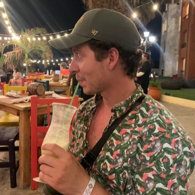 Joenoobs's profile picture. 🐳 🏒