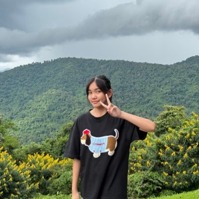 Nim1811693's profile picture. 