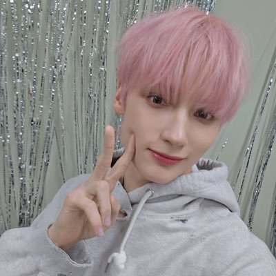 lCUFQf2I5O75218's profile picture. ⚫︎ コメントお返事ない場合は４日程度で再度募集いたします。 こちらが気がつかない場合はコメントいただけるとありがたいです。 基本郵送のみ交換してます。いきなりDMきてもお返事しません。