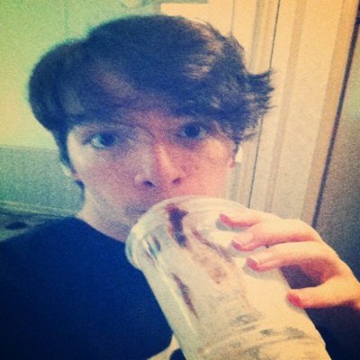 lahzif's profile picture. This is my echo chamber