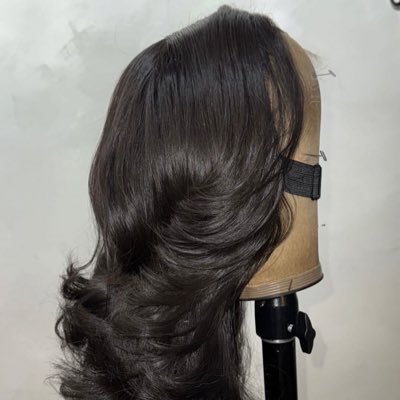 teeanabeauty's profile picture. ▫️We sell quality hair extensions | Custom Made Wigs | Wig maintenance | Hair Cut & Colour✂️ ▫️Send us a Dm to order