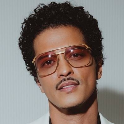 UgochukwuG80123's profile picture. 