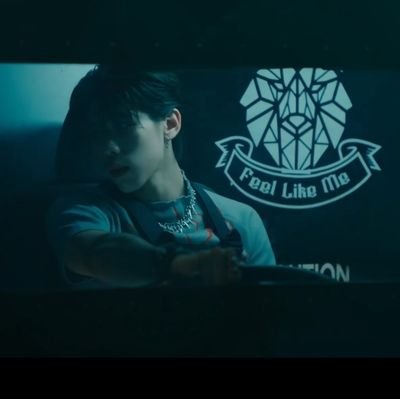 tuituituiluv's profile picture. #LYKYOU #LYKN #nnutdan #hongshihoshi #williamjkp #Lego_Rapeepong, but mostly #TuiChayatorn
———————————————————————————
for some reason, i can't follow you back.