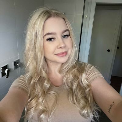 Alison75353's profile picture. I'm crazy and horny as fuck let have fun stuff together 🍆🍆🍆 Dm me on telegram for more fun https://t.co/rsWWqjss8r