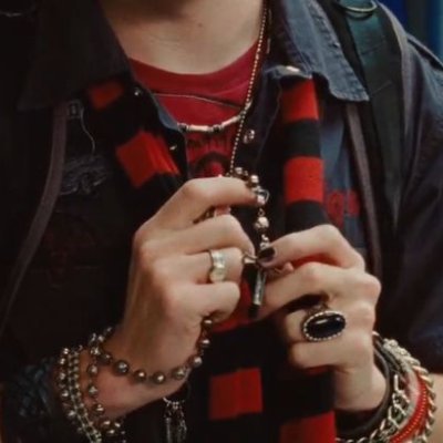 redlikebIood's profile picture. mass rt! - multifandom - part time artist, full time robloxian