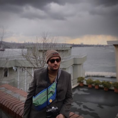 eemmreerroll's profile picture. sosyalist, kültürel liberal, infp ~ estet ~ @emreerol_93 
hiçbir dine inanmıyorum, hiçbir zaman da inanmayacağım.