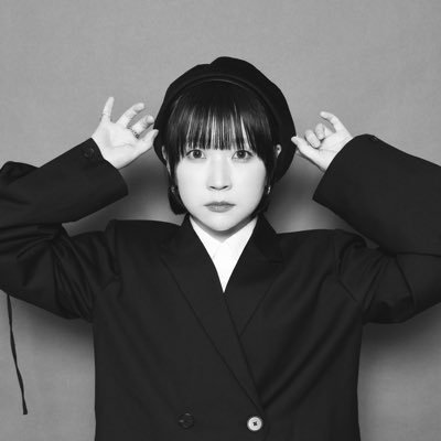 manamimushiii's profile picture. アコギ撫でながら歌ってます。猫と二度寝と裏起毛が好き。裾は折る派です。公式FC https://t.co/JlNAOLEpOY / #PlayGoose / #mana148 / @momo_nekoinu / https://t.co/oitJ5QfTXZ