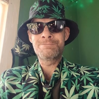 mike1727882's profile picture. 42