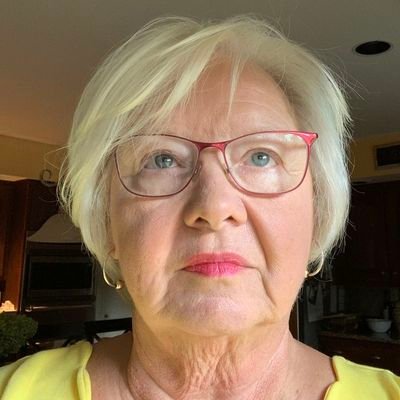 dustin_lyn12379's profile picture. 🇺🇸wife of 2, fighting for our right American❌