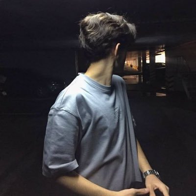 Heyyyycutieeee's profile picture. Professional Overthinker 😮‍💨