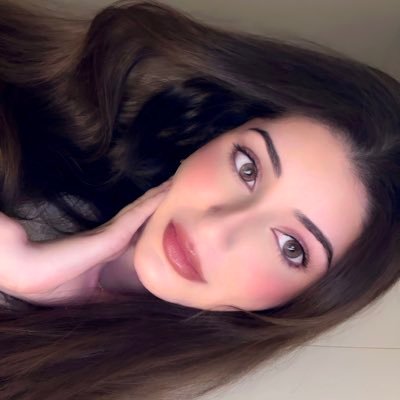 vvvmiserable's profile picture. #1 elon musk hater