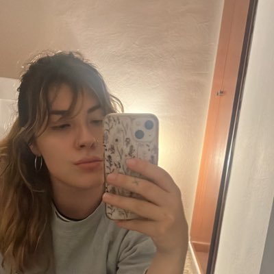 ariadnx_'s profile picture. lorem ipsum dolor sit amet