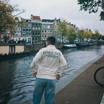 siimon027's profile picture. Finance, Crypto, Politics & sofrer pelo Sporting.