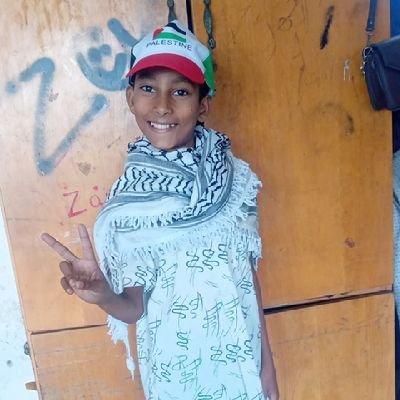 zaineb1517100's profile picture. Please help us, my brother Yazan needs medicine urgently💔😭