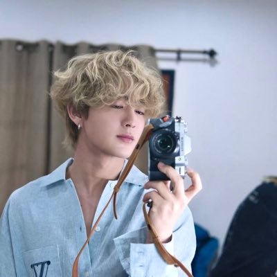 afternoonsongsi's profile picture. 𝒢 ❤︎ @heartchuthiwat ⋆｡˚ 💬 ૮ ྀིkhunpo𝓁 ა ๋ ๋ 🪸🫧🏄🏻‍♀️ ꢾ୧ # 𝑝𝑜𝑛𝑔𝑐ℎ𝑢 𓈒 𓈒 𓈒 👶🏻🎀🌟 ♡ 𓊆ྀི #reviewnorporii 𓊇ྀི