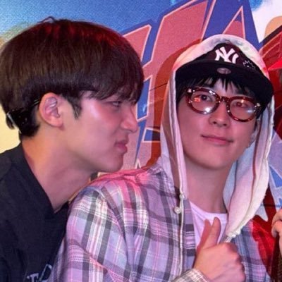 minwonbae_'s profile picture. she/her 18+ reader/Stan acc