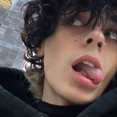 Batofthestar's profile picture. There's no use in fighting someone who is already dead. #FOTNSRP (adult writer) Inlove and protect @shiba_valentine (writer tag Clawlord)