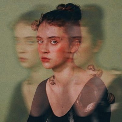 louisaphir's profile picture. que la mer nous mange le corps, que le sel nous lave le coeur ☽ chappell roan, pomme, louis tomlinson | she/her | 26