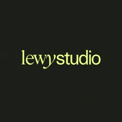uxlewys's profile picture. Just trying to be a web designer x