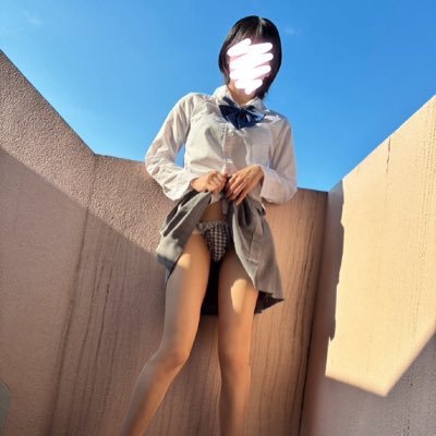 akb_680's profile picture. 秋葉原Easy（https://t.co/xWXIm3WYXR）のパンチラ写真集めました🌟