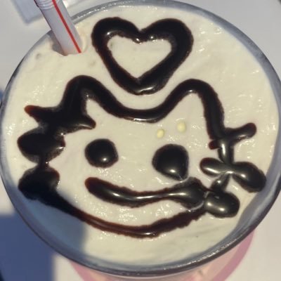 LP_amumu's profile picture. @Cafe_LovePoint たまごっち信者です ド新人シスターです  hiphopだあいすき