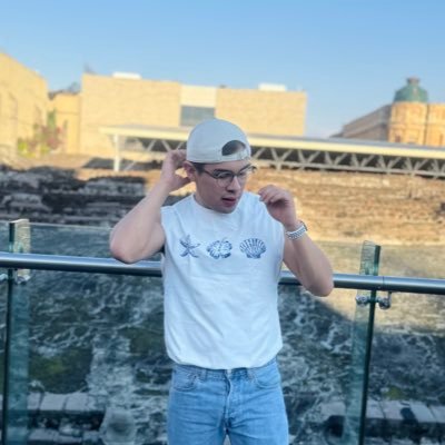 diegomedijo_'s profile picture. this is me trying 🪼