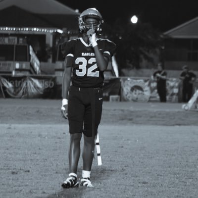 ralph_evans_'s profile picture. c/o 2027 |db/wr| | George Jenkins high school | 6,2 170| gpa . 3.9| cell: 863-804-9535