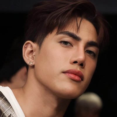 realamethyst23's profile picture. Live life to the fullest.