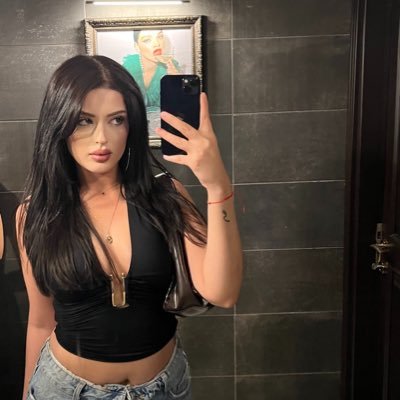 dpekxcvb's profile picture. 